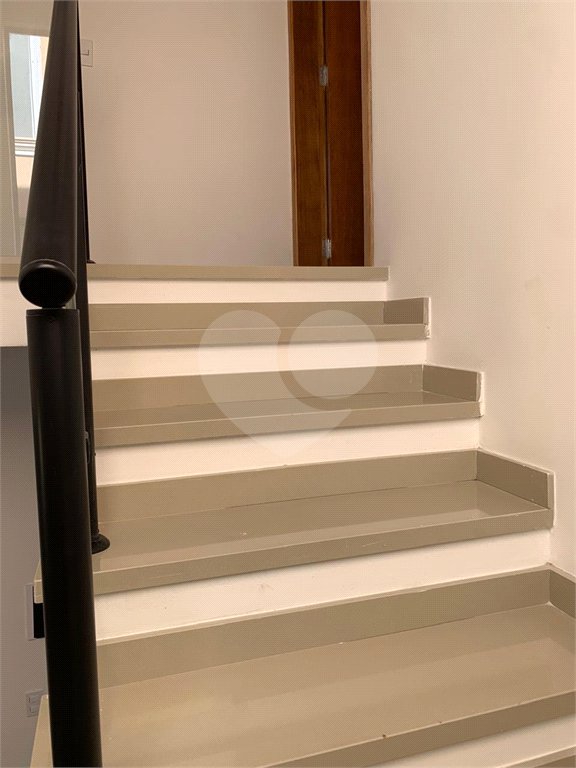 Casa à venda com 3 quartos, sendo 1 suíte, no condomínio Villa D'este, Cotia - SP