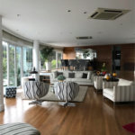 Casa à venda com 4 quartos, sendo 8 suítes, no condomínio Residencial Jd. Ibiratiba, São Paulo - SP