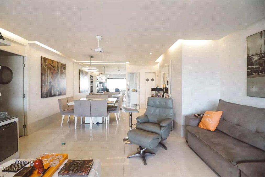 Apartamento à venda com 3 suítes em Santa Teresinha, São Paulo, SP