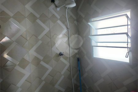 Casa Térrea à venda com 2 quartos em Vila Comercial, Jundiaí, SP