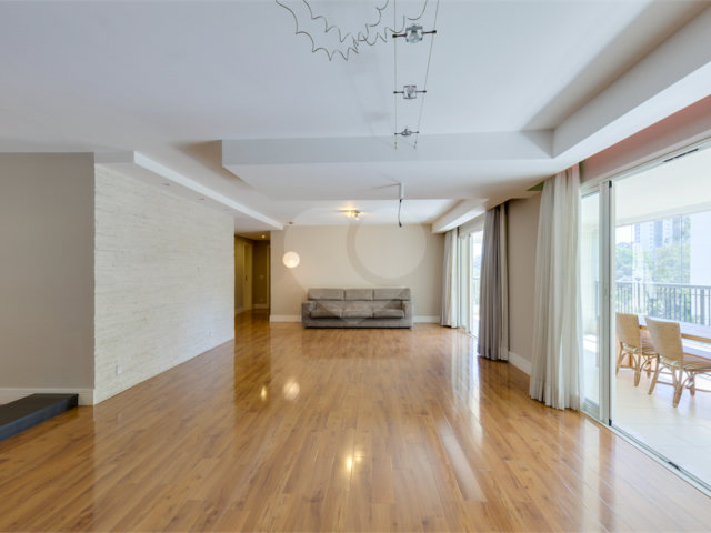 Apartamento para alugar com 4 suítes em Alto da Boa Vista, São Paulo, SP
