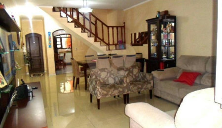 Sobrado à venda com 3 suítes em Vila Galvão, Guarulhos, SP