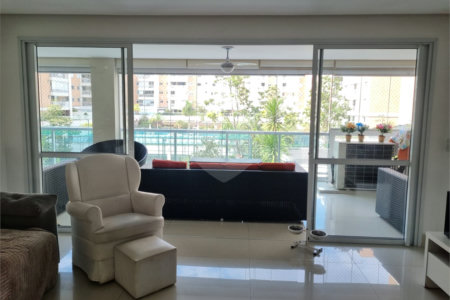 Apartamento à venda com 4 suítes em Mooca, São Paulo, SP