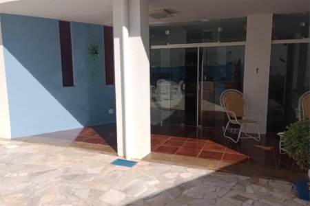 Casa à venda com 4 quartos, sendo 1 suíte, em Vila Rosa, Itapetininga, SP