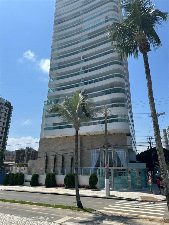 Apartamento à venda com 3 quartos, sendo 1 suíte, em Canto do Forte, Praia Grande, SP