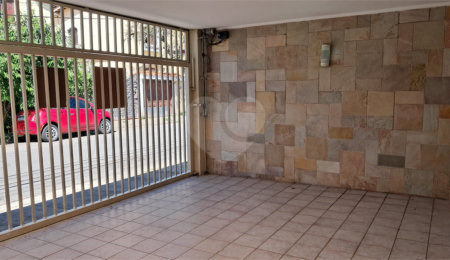 Casa à venda ou para alugar com 3 quartos, sendo 1 suíte,  no condomínio Maison, São Paulo - SP