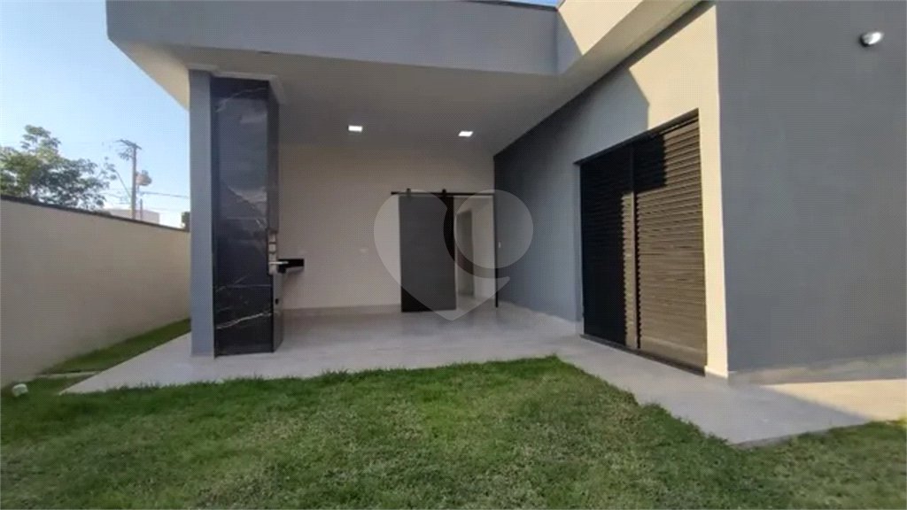Casa à venda com 3 quartos, sendo 1 suíte,  no condomínio Terras do Vale, Caçapava - SP