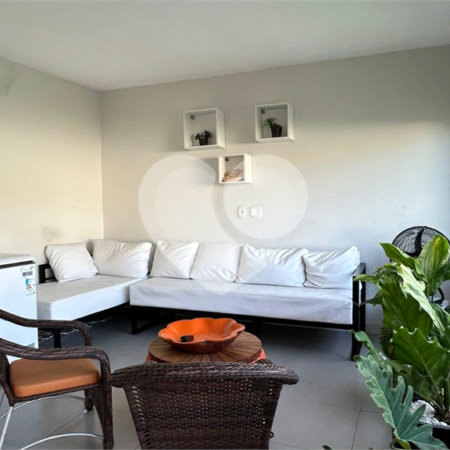 Casa à venda com 3 quartos, sendo 1 suíte, em Outerio da Glória, Porto Seguro, BA
