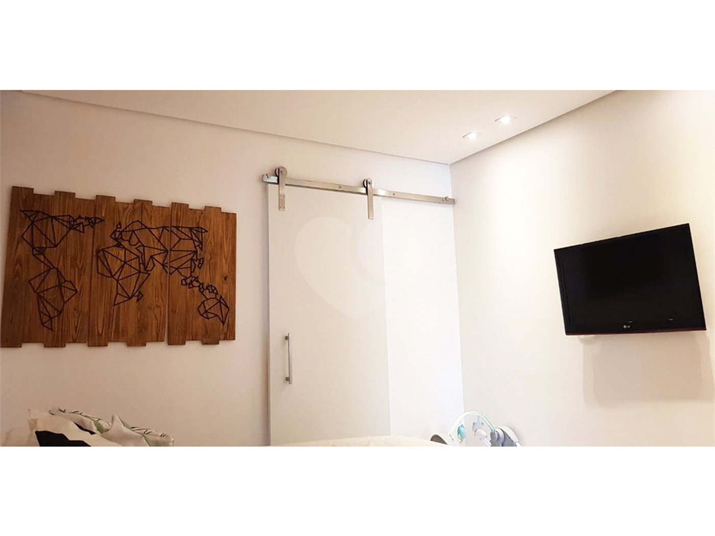 Apartamento à venda com 3 quartos, sendo 1 suíte, em Moema, São Paulo, SP