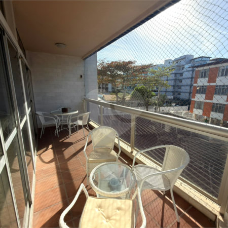 Apartamento à venda com 3 quartos, sendo 1 suíte, em Vila Nova, Cabo Frio, RJ