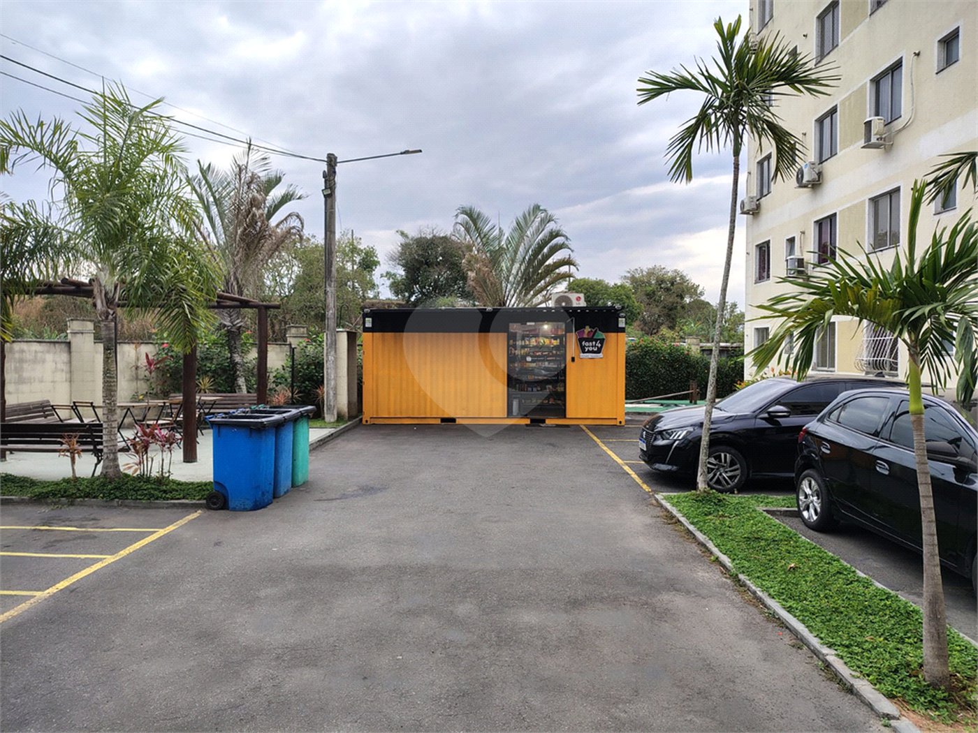 Apartamento à venda com 2 quartos em Santa Cruz, Rio de Janeiro, RJ