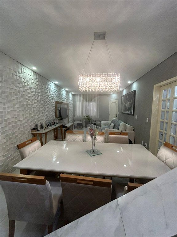 Casa de Vila à venda com 4 quartos, sendo 1 suíte, em Jardim Gramados de Sorocaba, Sorocaba, SP