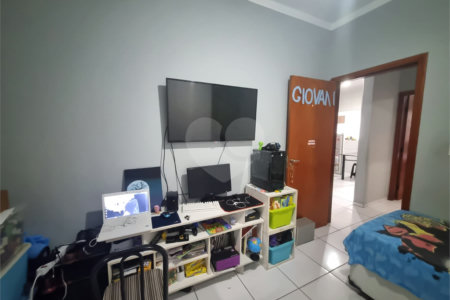Casa à venda com 2 quartos, sendo 1 suíte,  em Aparecidinha, Sorocaba, SP