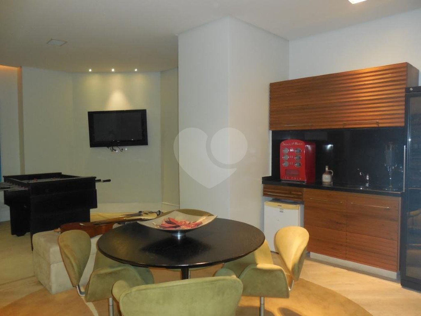 Casa à venda ou para alugar com 4 suítes no condomínio Villa Imperial, São Paulo - SP