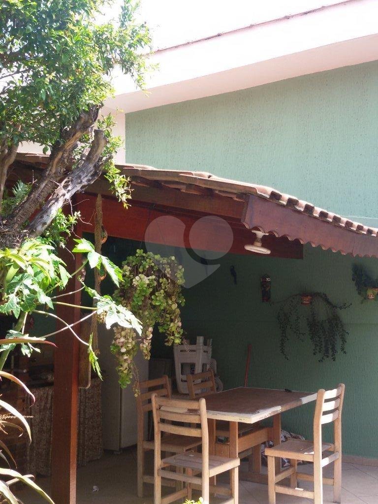 Sobrado à venda com 3 quartos, sendo 1 suíte, em Santa Teresinha, São Paulo, SP