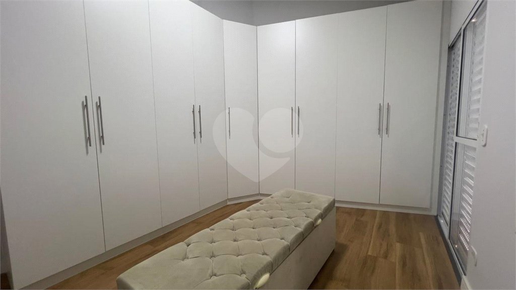 Casa à venda com 3 quartos, sendo 1 suíte,  no condomínio Jardim das Flores, Sorocaba - SP