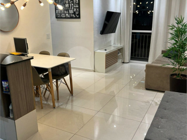 Apartamento à venda com 2 quartos, sendo 1 suíte,  em Parque Novo Mundo, São Paulo, SP