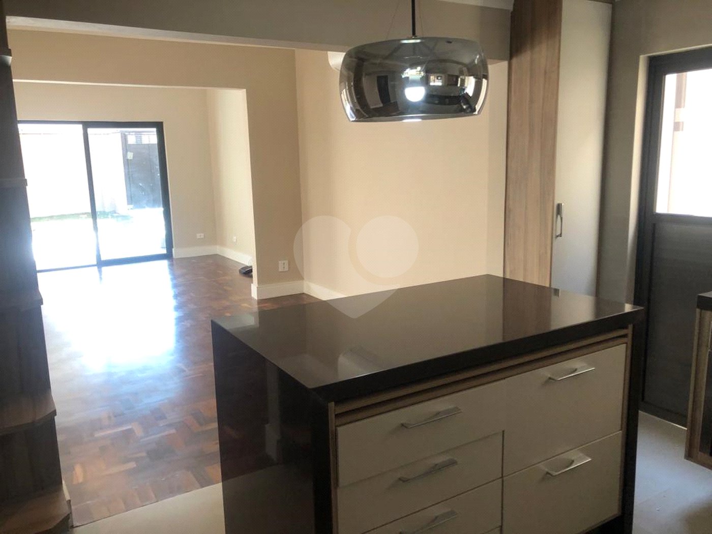 Casa à venda com 4 quartos, sendo 2 suítes,  em Horto Florestal, São Paulo, SP
