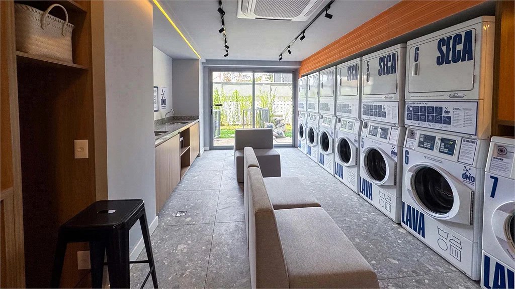 Apartamento à venda com 2 quartos em Vila Cordeiro, São Paulo, SP