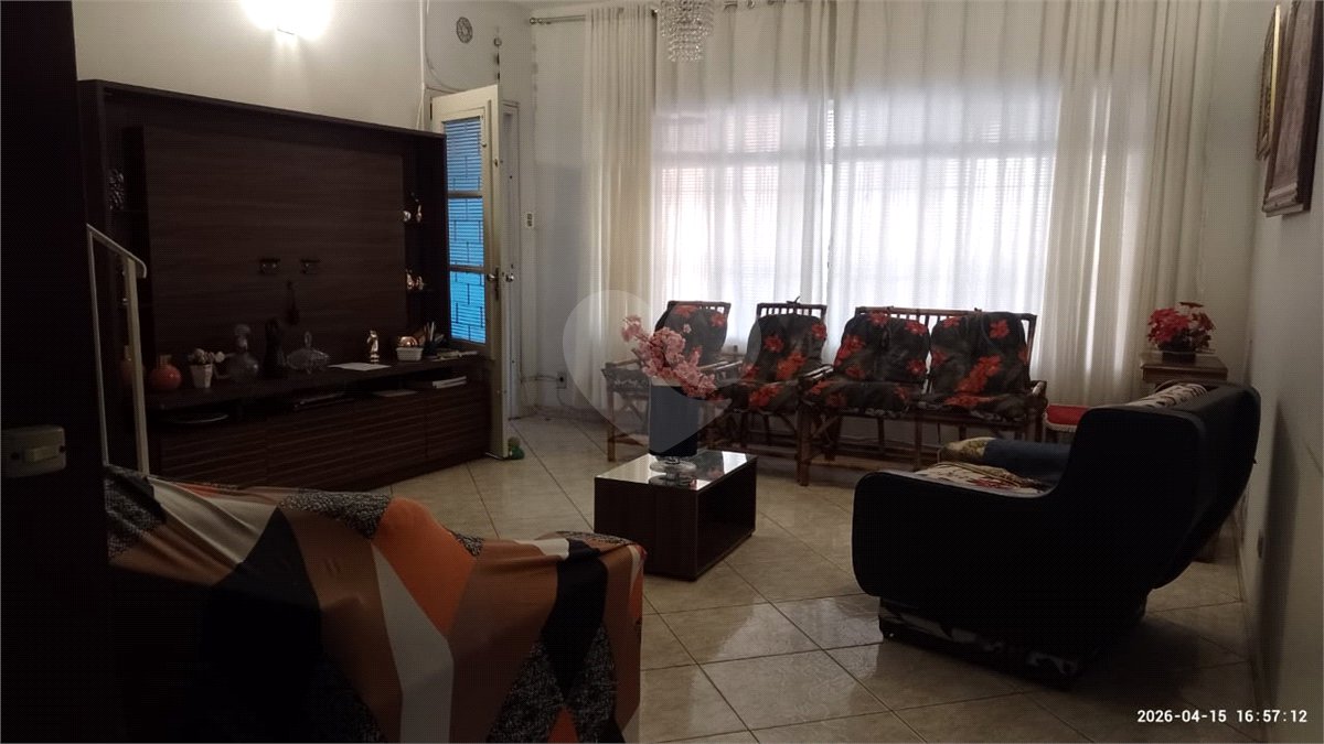 Casa à venda com 3 quartos em Horto Florestal, São Paulo, SP