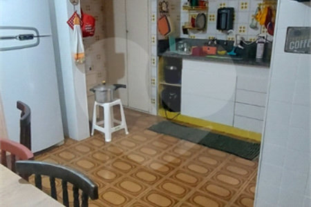 Casa à venda com 3 quartos, sendo 1 suíte, em Perdizes, São Paulo, SP