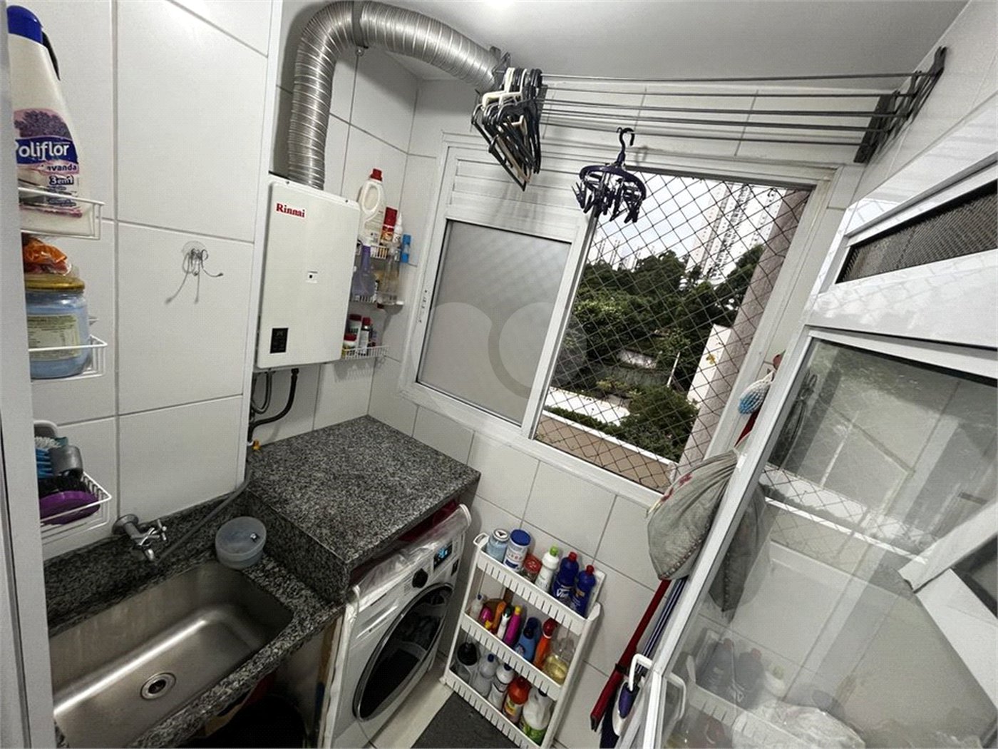Apartamento à venda com 2 quartos, sendo 1 suíte,  em Vila Praia, São Paulo, SP