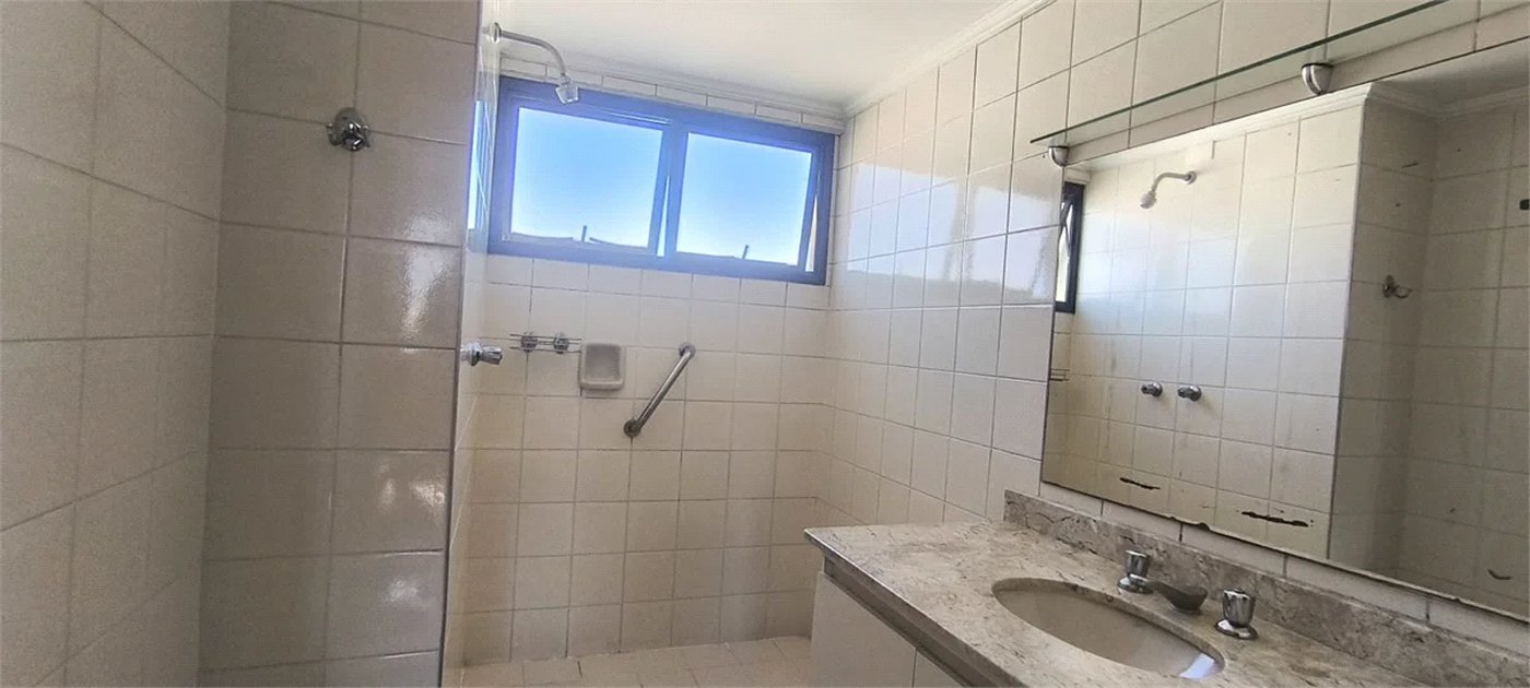 Apartamento à venda com 3 quartos, sendo 1 suíte, em Pinheiros, São Paulo, SP