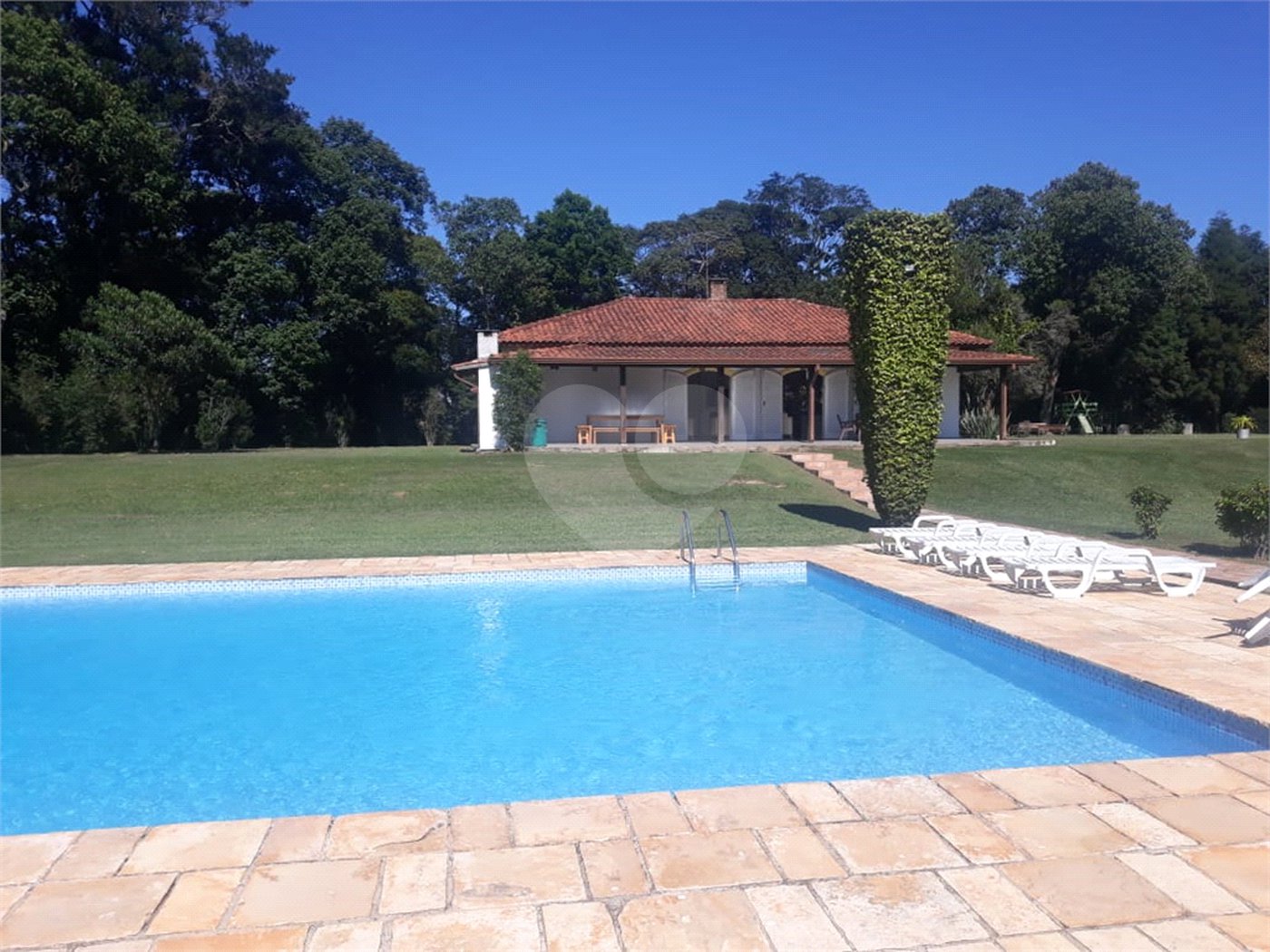 Chácara à venda com 3 quartos, sendo 2 suítes,  em Vila Darcy Penteado (mailasqui), São Roque, SP