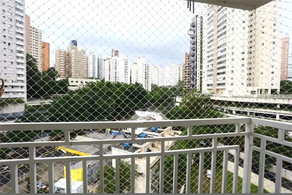 Apartamento à venda com 2 quartos, sendo 1 suíte, em Vila Andrade, São Paulo, SP