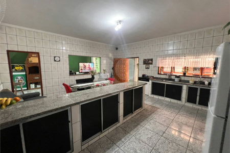 Casa à venda com 2 quartos, sendo 1 suíte, em Vila Barth, Itapetininga, SP