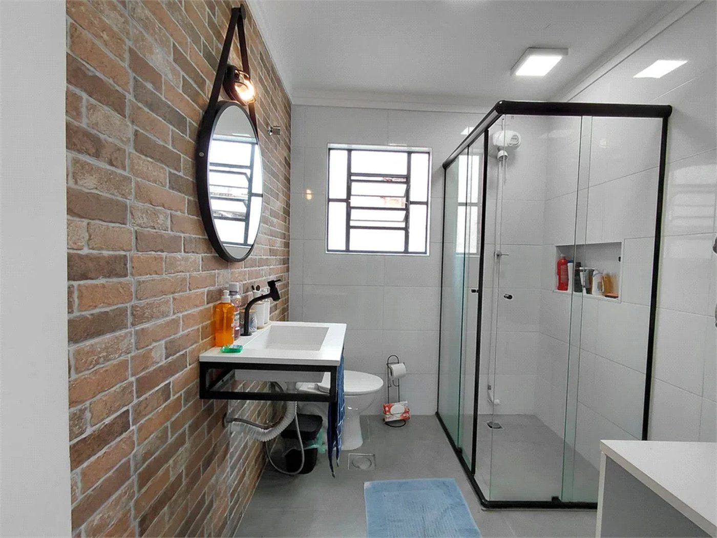 Sobrado à venda com 3 quartos, sendo 1 suíte,  em Vila Romana, São Paulo, SP