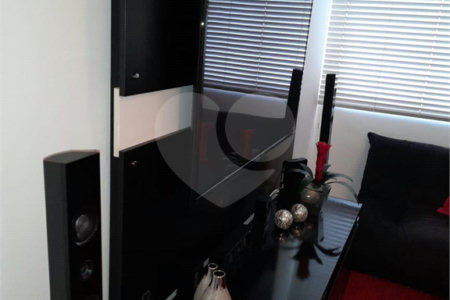Apartamento à venda com 3 quartos, sendo 1 suíte,  no Centro, Mogi das Cruzes, SP