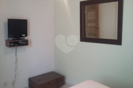 Casa à venda com 3 quartos, sendo 1 suíte, em Jardim Pinheiros, São Paulo, SP