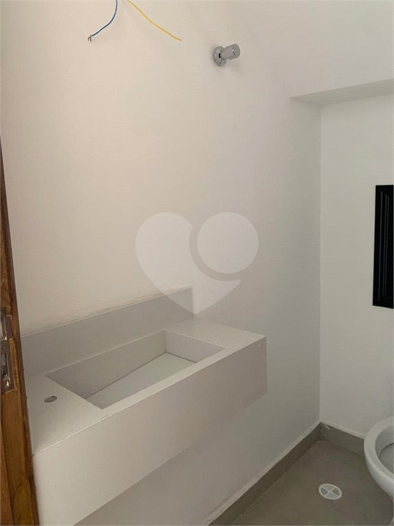 Casa à venda com 3 quartos, sendo 1 suíte, no condomínio Villa D'este, Cotia - SP