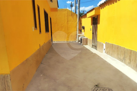 Casa à venda ou para alugar com 3 quartos, sendo 2 suítes, em CAMPO GRANDE, Rio de Janeiro, RJ
