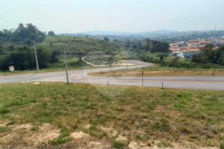 Terreno à venda em Parque dos Estados, Louveira, SP