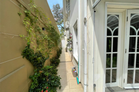 Casa em condomínio à venda ou para alugar com 4 quartos, sendo 3 suítes,  em Jardim Panorama, São Paulo, SP