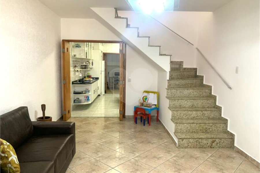 Sobrado à venda com 3 quartos, sendo 1 suíte, em Vila Nova Cachoeirinha, São Paulo, SP