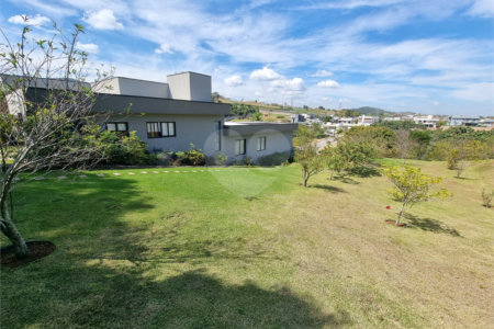 Casa à venda com 3 suítes no condomínio Campo de Toscana, Vinhedo - SP