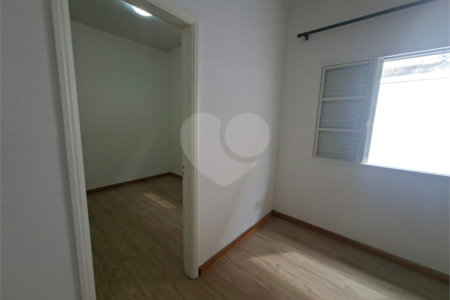 Casa à venda ou para alugar com 3 quartos, sendo 1 suíte, em Vila Aparecida, Itapetininga, SP