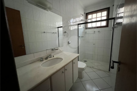 CASA COM 3 QUARTOS NO CONDOMÍNIO GRAND VILLE