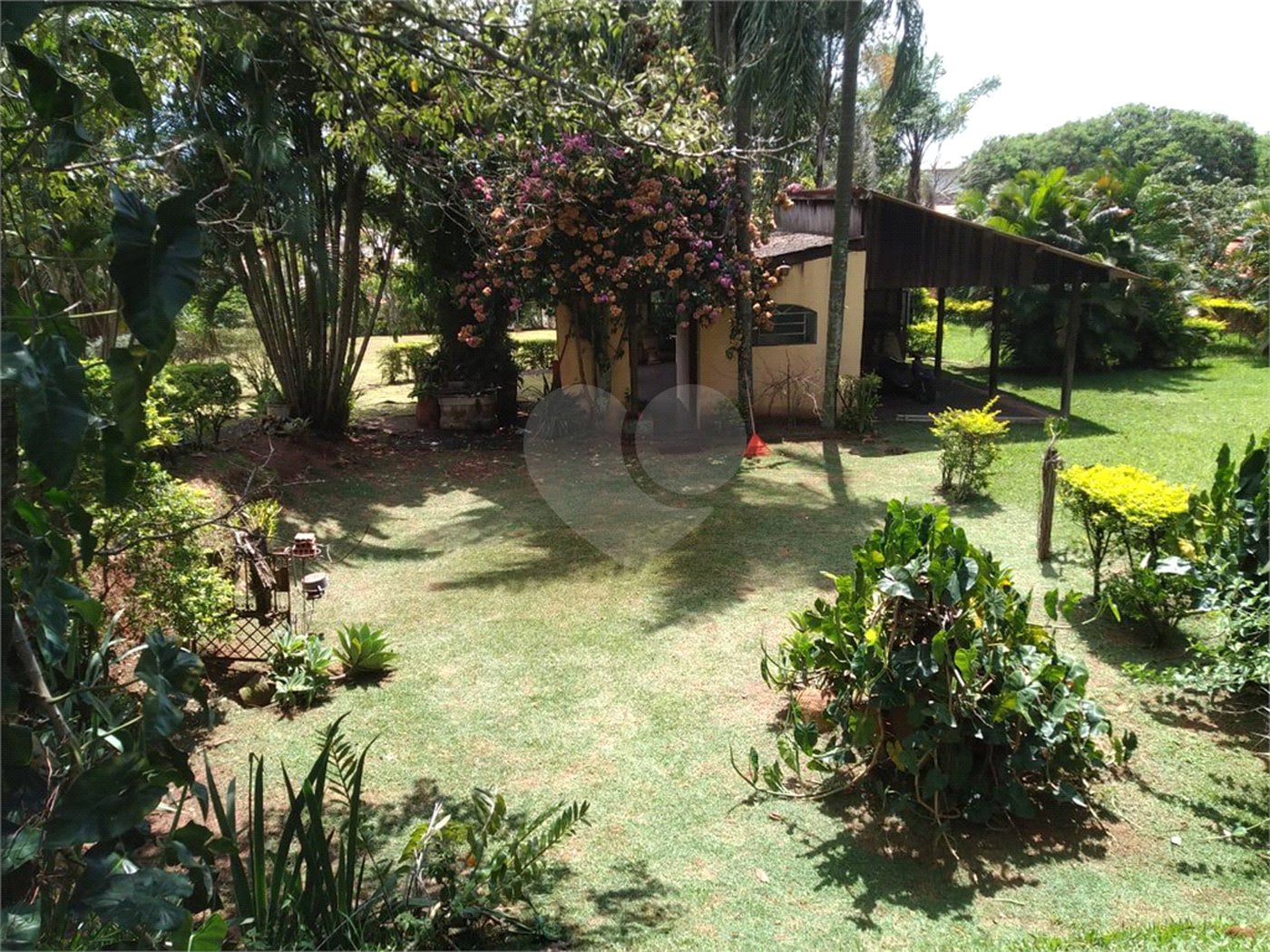 Terreno com 1.217m² A VENDA