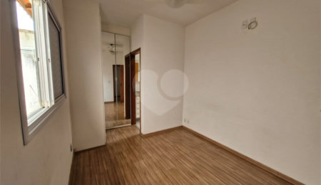Casa à venda com 3 quartos, sendo 1 suíte,  no condomínio Residencial Felicitá, Sorocaba - SP