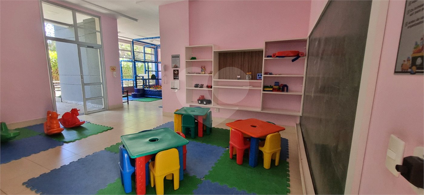 Apartamento à venda com 3 suítes em Jardim Londrina, São Paulo, SP