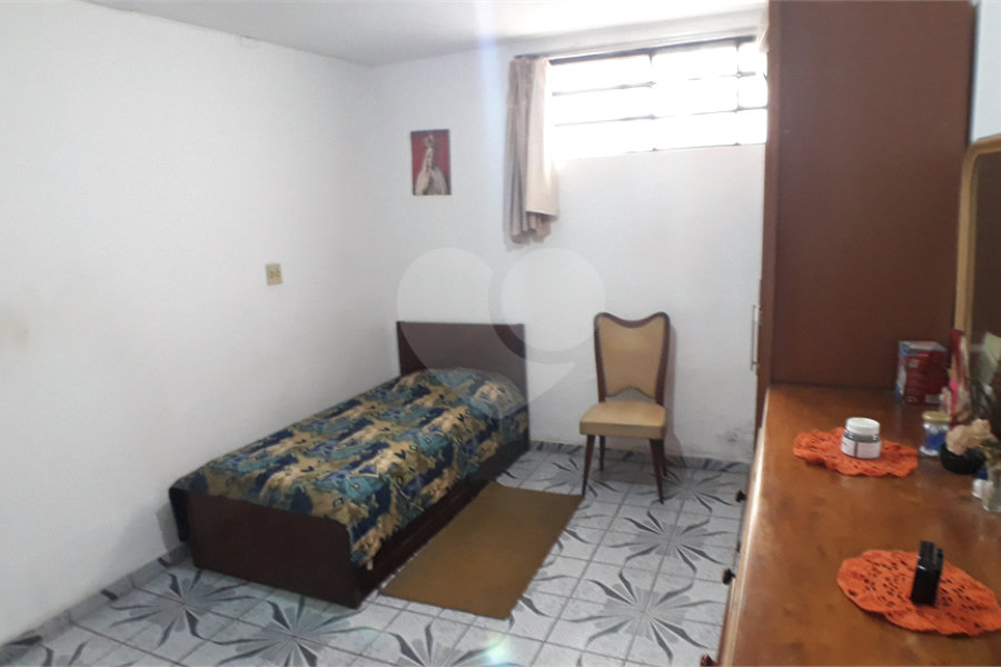 Casa Térrea à venda com 5 quartos, sendo 2 suítes,  em Parada Inglesa, São Paulo, SP