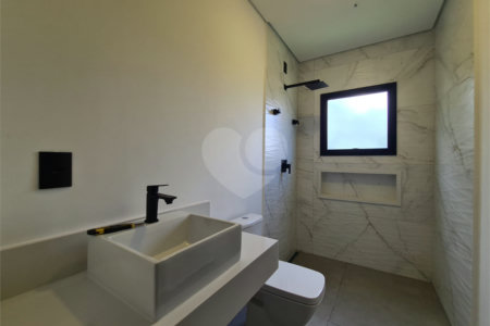 Casa em condomínio à venda com 3 suítes em Vila Santista, Atibaia, SP
