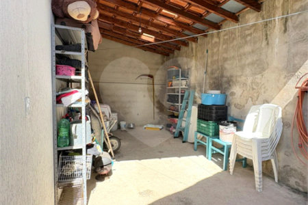 Sobrado à venda com 4 quartos em Jardim Esther, São Roque, SP