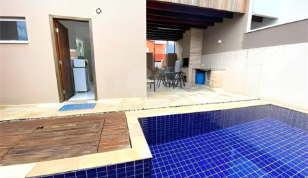 Casa à venda com 3 quartos, sendo 1 suíte,  no condomínio Morada da Praia, Bertioga - SP