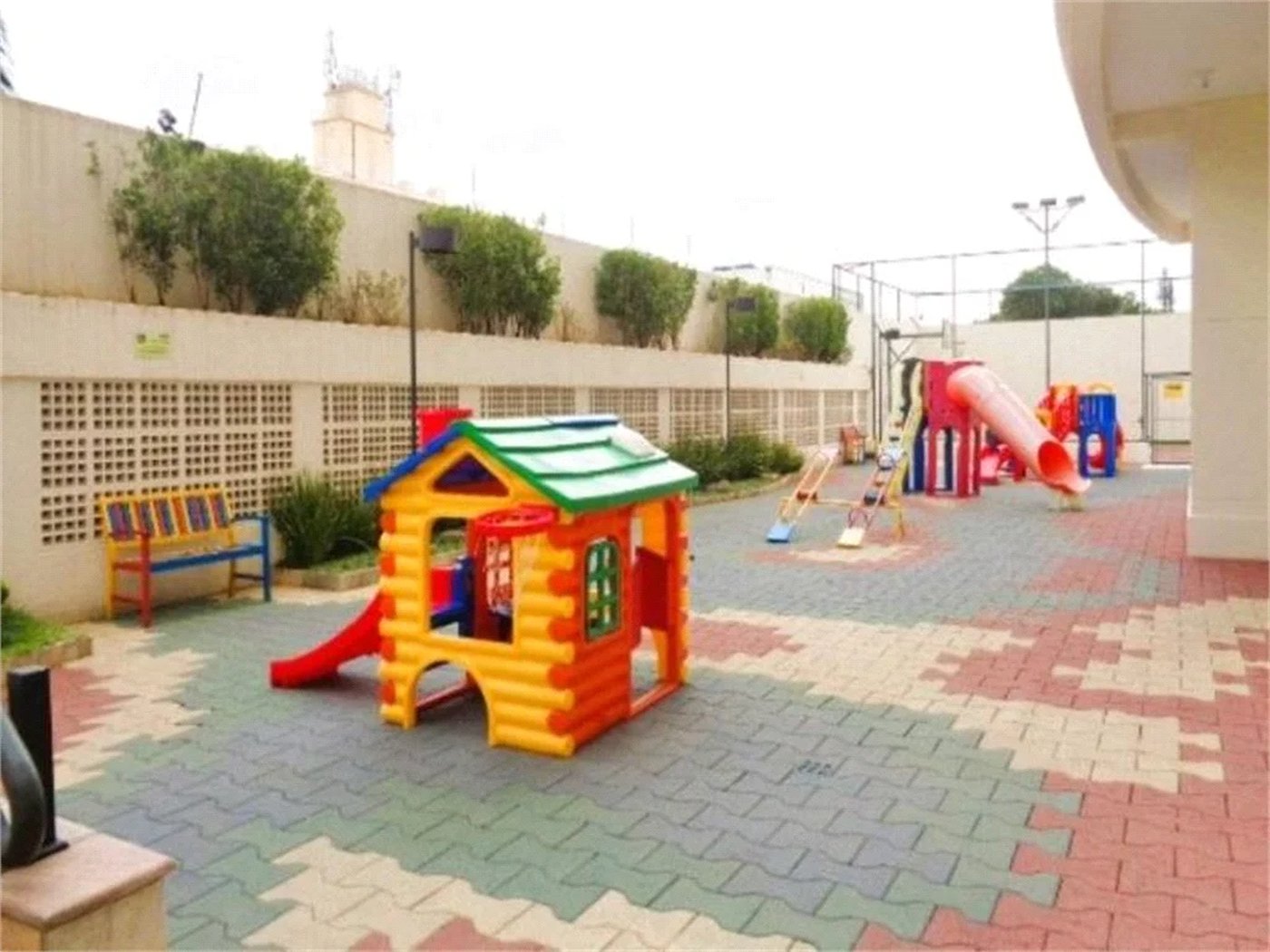 Apartamento à venda com 3 quartos, sendo 1 suíte, em Vila Sônia, São Paulo, SP