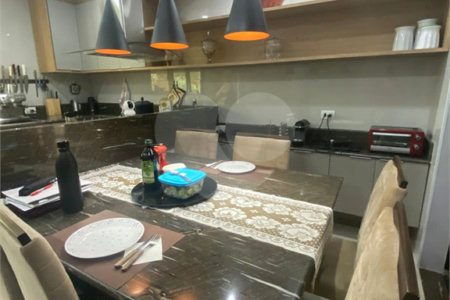 Casa à venda com 4 suítes no condomínio Vale da Santa Fé, Vinhedo - SP